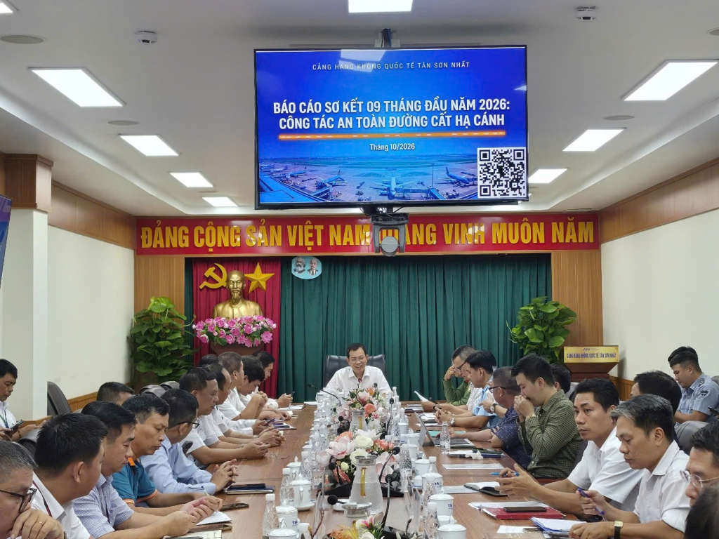Cảng HKQT Tân Sơn Nhất sơ kết công tác an toàn đường cất hạ cánh 9 tháng đầu năm 2026