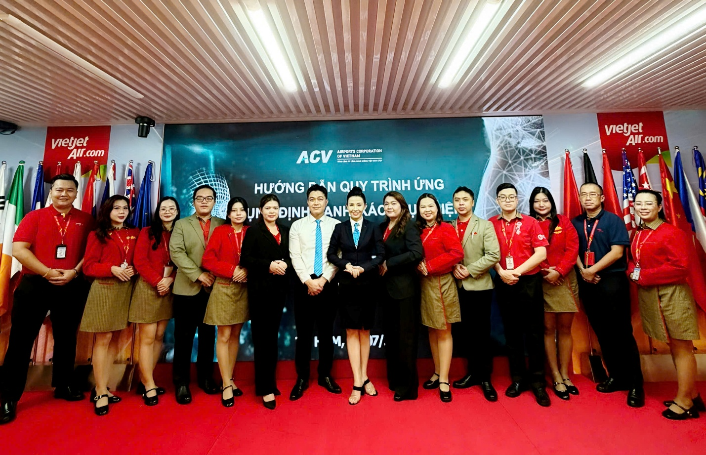 ACV và Vietjet Air đẩy mạnh phối hợp huấn luyện, triển khai ứng dụng sinh trắc học tại nhà ga T1 – Cảng HKQT Tân Sơn Nhất